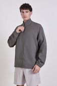 תמונת דוגמן קידמית של Unshaken Lightweight Jacket
