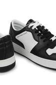 נעלי סניקרס נמוכות בלבן ושחור CALVIN KLEIN