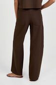 תמונת דוגמן אחורית של Easyfive Lr Classic-Wide Pant Regular