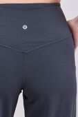 תמונת תקריב דוגמן של lululemon Align&trade; Palazzo Pant Regular