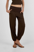 תמונת דוגמן קידמית של Lululemon Align&trade; Foldover Slouchy Jogger