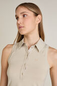 תמונת תקריב דוגמן של Quick-Dry Short-Sleeve Polo Shirt