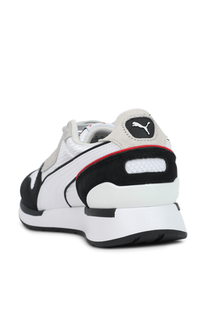 נעלי ספורט בגווני שחור לבן PUMA