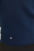 תמונת תקריב דוגמן של Ribbed Merino Wool Collared Sweater‏
