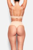 תמונת דוגמן אחורית של HIGH-WAISTED THONG