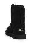 מידות 23-30 מגפיים קלאסיות קצרות בגוון שחור UGG