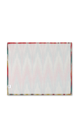 פלייסמנט דקורטיבי בגווני כחול אדום וצהובלס אותומאנס X מתיו וויליאמסון LES OTTOMANS