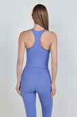תמונת דוגמן אחורית של Wunder Train Racerback Tank Top Medium Support B/C Cup