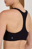 תמונת תקריב דוגמן של All-Time Hero Ribbed Sports Bra Medium Support, B/C Cup