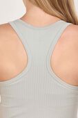 תמונת תקריב דוגמן של Ebb to Street Cropped Racerback Tank