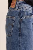תמונת תקריב דוגמן של מכנסי ג'ינס באגי 94