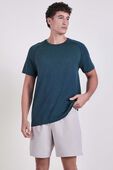 תמונת דוגמן קידמית של Metal Vent Tech Short Sleeve