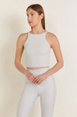 תמונת דוגמן קידמית של Twist-Back Tank Top C/D