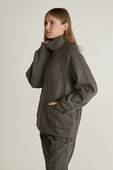 תמונת דוגמן קידמית של Scuba Oversized Funnel-Neck Half Zip