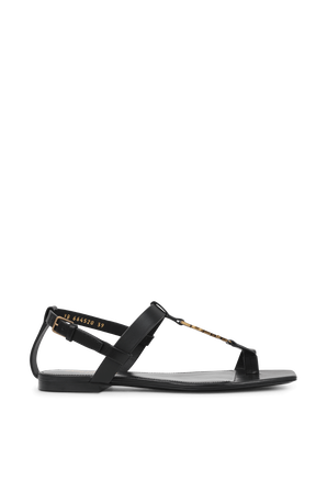 Csaasndra Flat Sandals in Black Leather