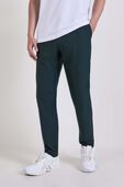 תמונת דוגמן קידמית של Zeroed In Slim-Fit Pant Regular