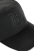 תמונת תקריב של Baseball Hat in Black