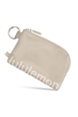 תמונה אחורית של Clippable Card Pouch
