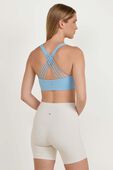 תמונת דוגמן אחורית של FlexyFlex Strappy Yoga Bra *Light Support, D-DDD Cups