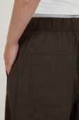 תמונת תקריב דוגמן של LuluLinen High-Rise Relaxed-Fit Pant Regular