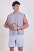 תמונת דוגמן קידמית של EasySet Training Sleeveless Shirt