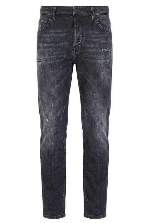 מכנסי ג'ינס בגזרת סלים