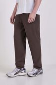 תמונת דוגמן קידמית של Zeroed In Classic-Fit Pant Regular