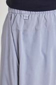 תמונת תקריב דוגמן של ABC WovenAir&trade; Slim Pull-On Pant Regular