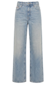 תמונה קידמית של מכנסי ג'ינס