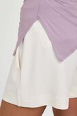 תמונת תקריב דוגמן של Lightweight Softstreme Mid-Rise Pintuck Short 4''