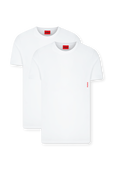 חולצת טי לבנה עם תגית אדומה HUGO