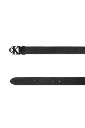 חגורת לוגו מעור מגורען בצבע שחור CALVIN KLEIN