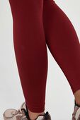 תמונת תקריב דוגמן של Get Low High-Rise Training Tight 25''