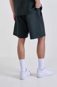 תמונת דוגמן אחורית של Grand Standard Short 8''