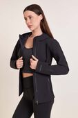 תמונת דוגמן קידמית של Cross Chill Jacket