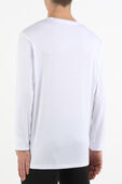 תמונת דוגמן אחורית של חולצת לוגו ארוכה בגוון לבן