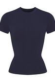 תמונה קידמית של T-SHIRT