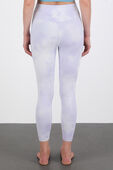 תמונת דוגמן אחורית של One Icon Clash Mid-Rise Crop Leggings