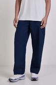 תמונת דוגמן קידמית של Stretch Twill Relaxed-Fit Golf Pant Regular
