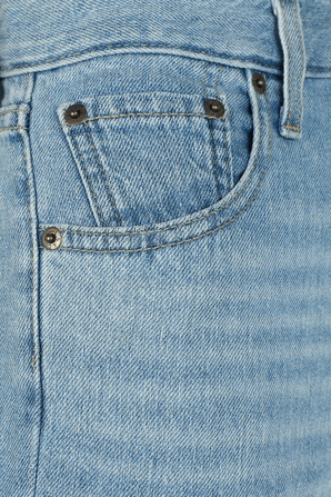 מכנסי ג'ינס קצרים היי לוז בהירים LEVI`S