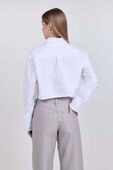 תמונת דוגמן אחורית של Cropped Poplin Button-Up Top