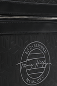 תיק גב עם פרינט לוגומאני מוטבע בצבע שחור TOMMY HILFIGER