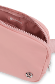 תמונת פנים של Everywhere Belt Bag 1L