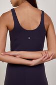 תמונת תקריב דוגמן של lululemon Align&trade; Bodysuit 25''