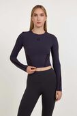תמונת דוגמן קידמית של Wunder Train Cropped Long-Sleeve Shirt *Flocked
