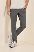 תמונת דוגמן קידמית של Zeroed In Slim-Fit Pant Regular