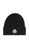 כובע גרב מצמר עם תגית ממותגת בגוון כחול MONCLER