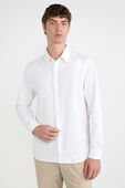 תמונת דוגמן קידמית של New Venture Classic-Fit Long-Sleeve Shirt