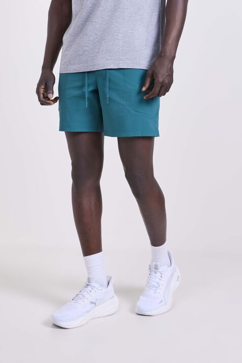 License To Train Short 7'' LL LULULEMON