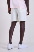 תמונת דוגמן אחורית של EasyFive Relaxed-Fit Short 7''